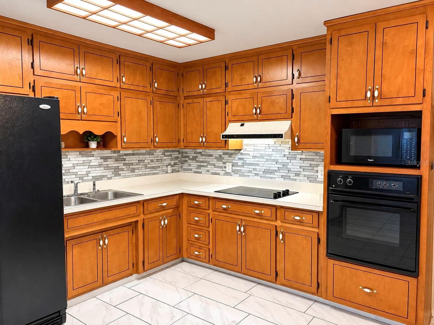 Kitchen - 4012 CORNISH DR, TALLAHASSEE