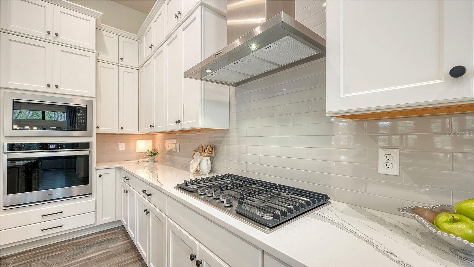 Single Family Residence at 16720 BERWICK TER, LAKEWOOD RANCH, photo 16 of 57