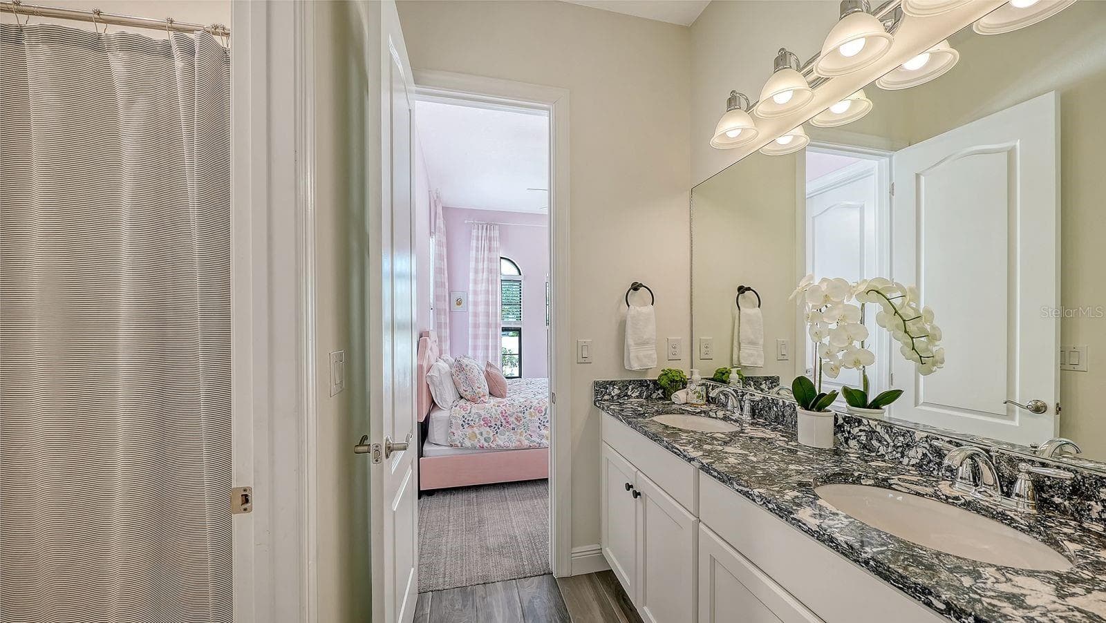 Single Family Residence at 16720 BERWICK TER, LAKEWOOD RANCH, photo 24 of 57