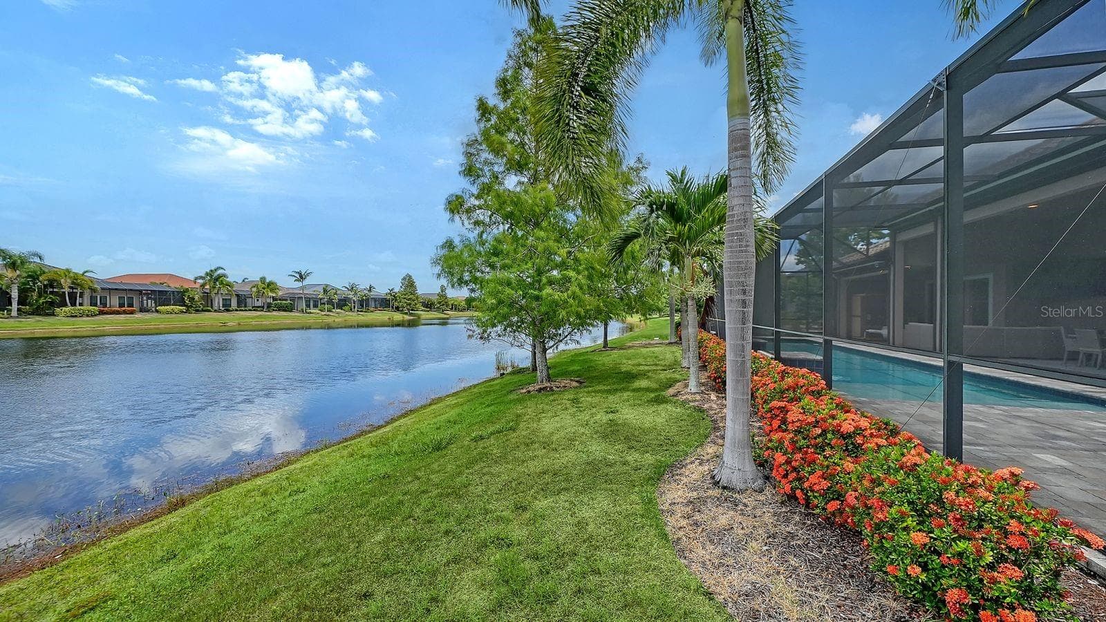 Single Family Residence at 16720 BERWICK TER, LAKEWOOD RANCH, photo 33 of 57