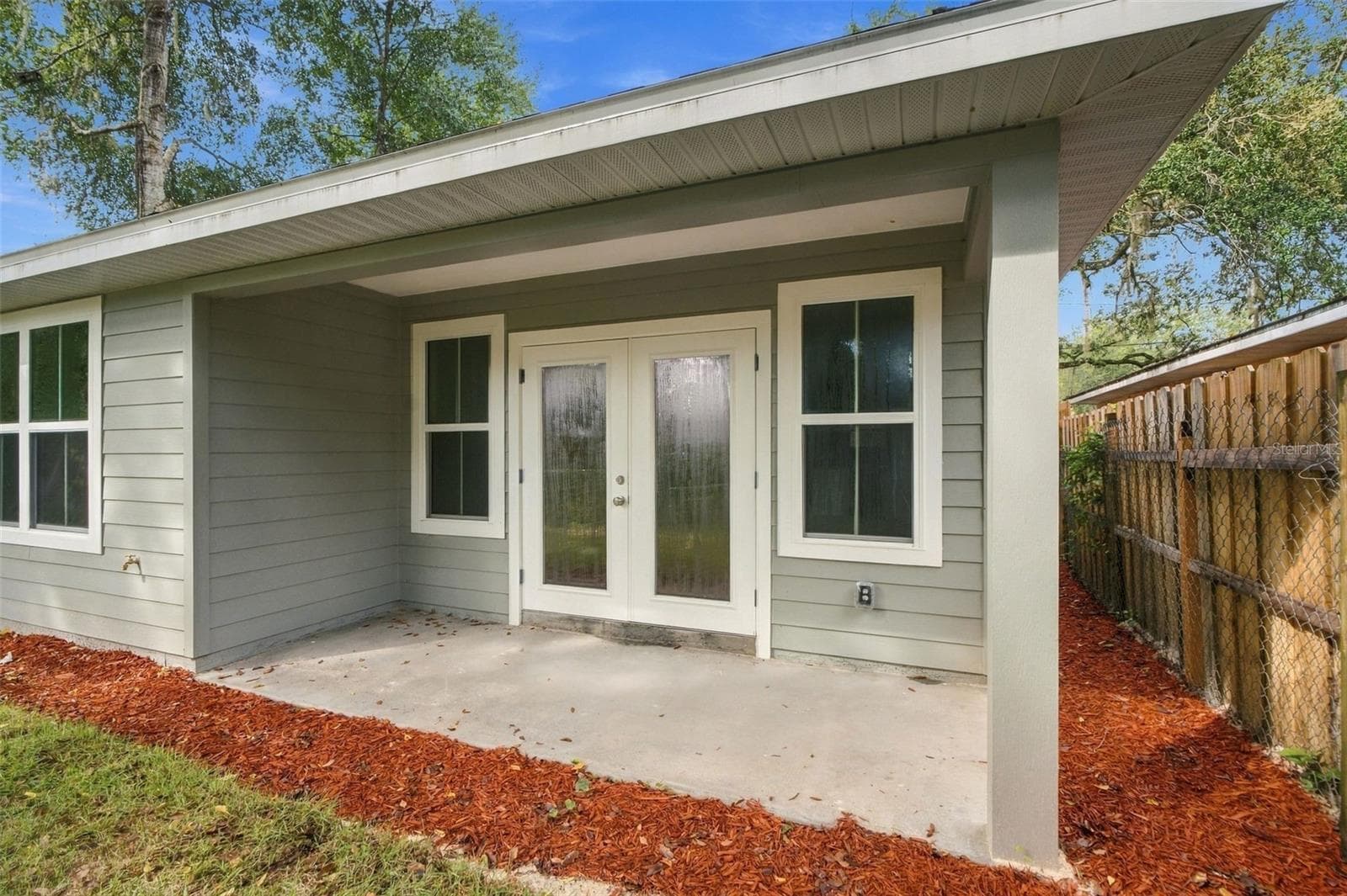 Single Family Residence at 909 NE 18TH TER, GAINESVILLE, photo 19 of 24