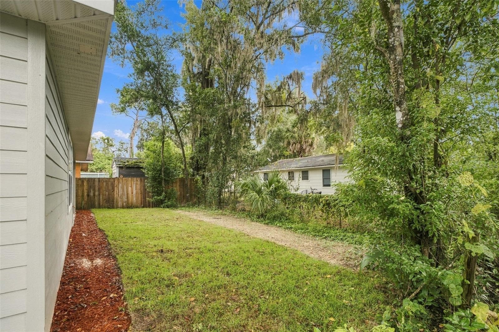Single Family Residence at 909 NE 18TH TER, GAINESVILLE, photo 21 of 24
