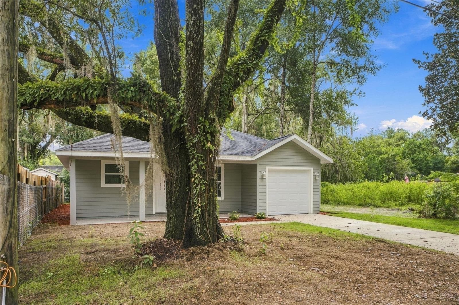Single Family Residence at 909 NE 18TH TER, GAINESVILLE, photo 22 of 24