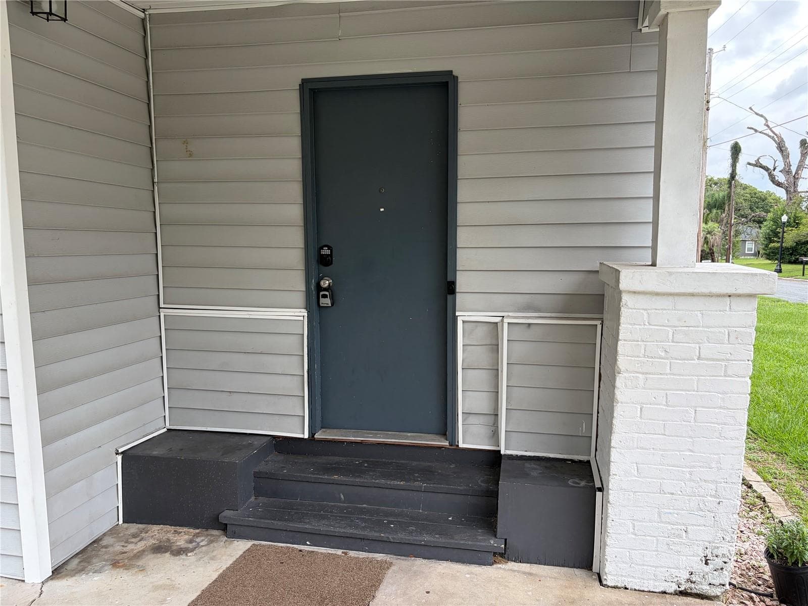 Front door - 1199 KING AVE, LAKELAND
