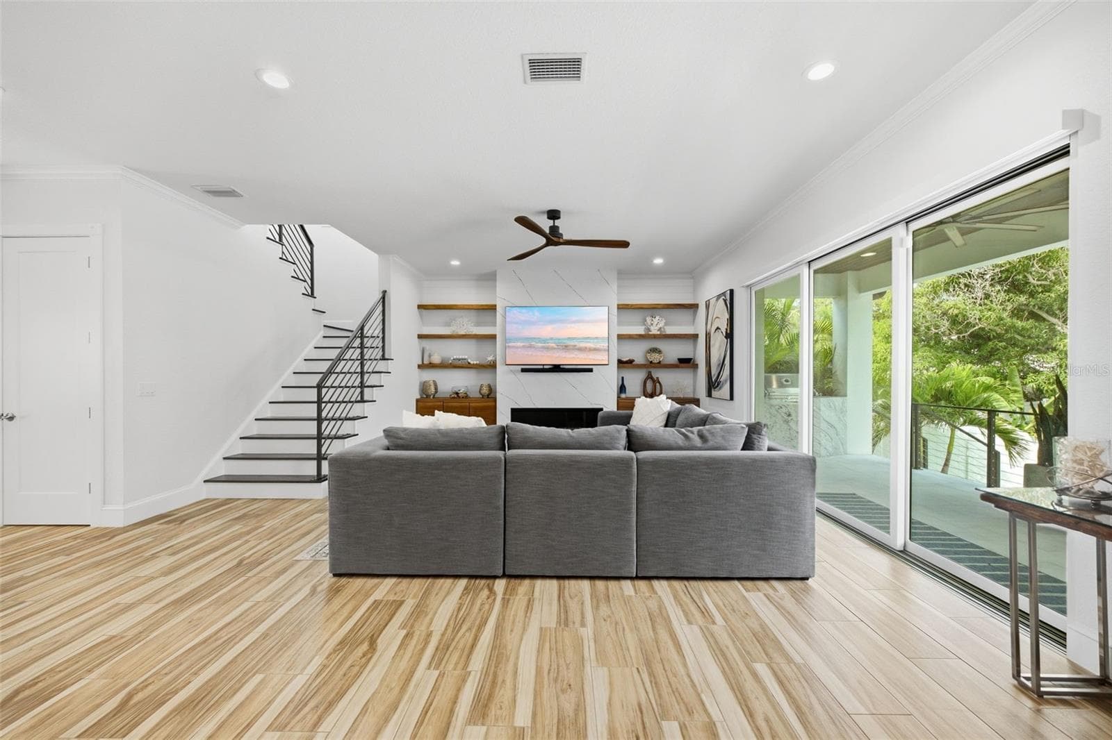Single Family Residence at 4835 W BAY VILLA AVE, TAMPA, photo 12 of 66
