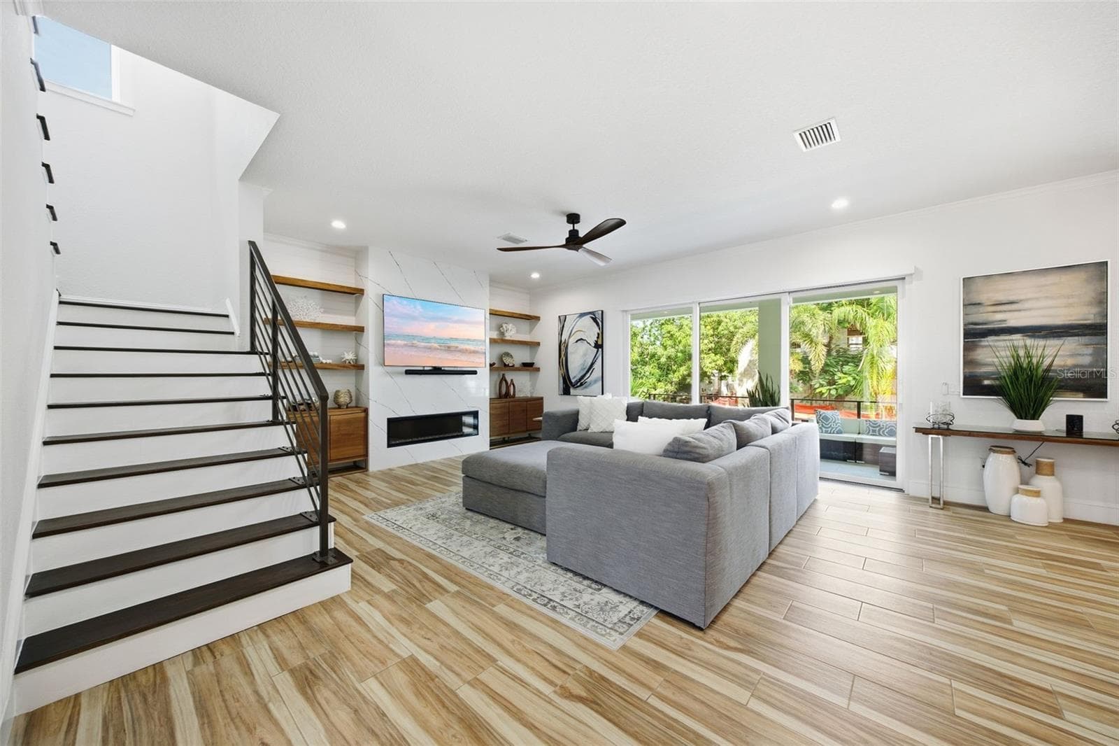 Single Family Residence at 4835 W BAY VILLA AVE, TAMPA, photo 14 of 66