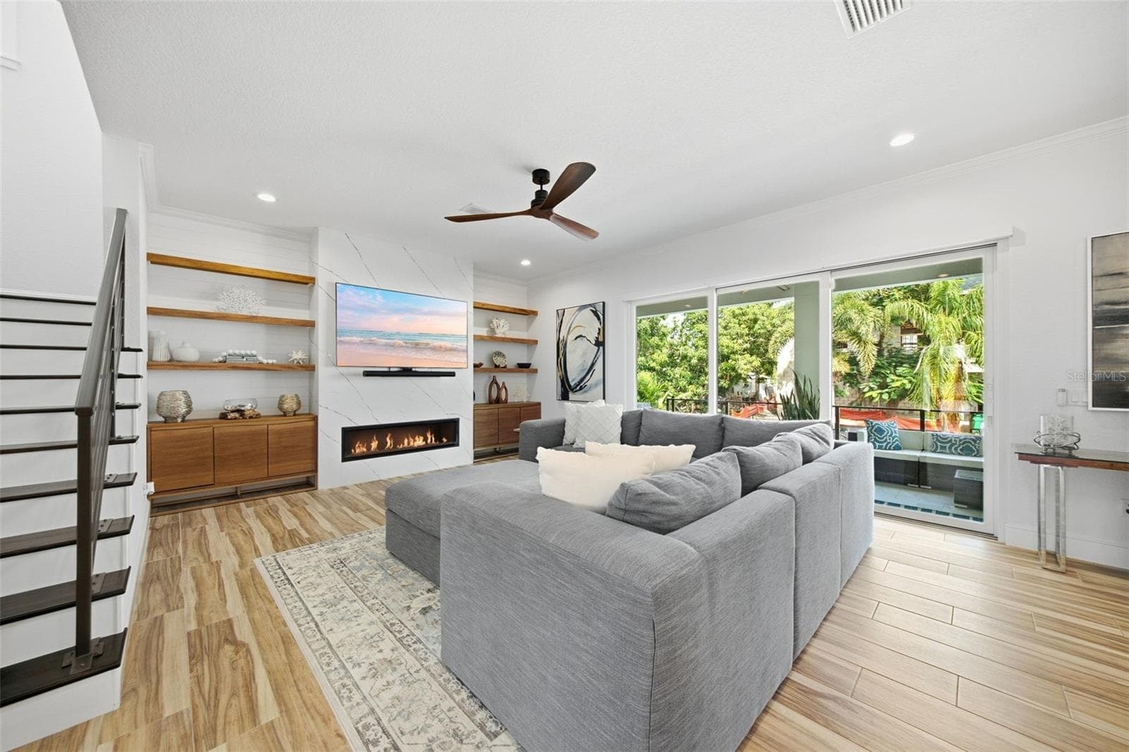 Single Family Residence at 4835 W BAY VILLA AVE, TAMPA, photo 15 of 66