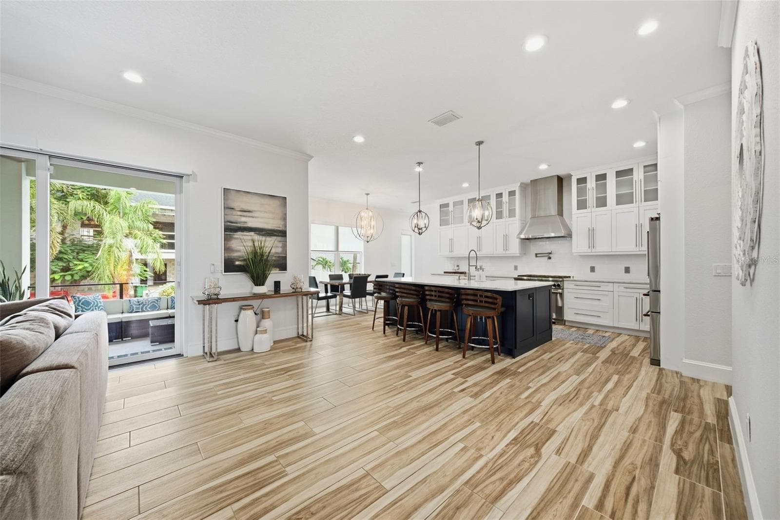 Single Family Residence at 4835 W BAY VILLA AVE, TAMPA, photo 18 of 66