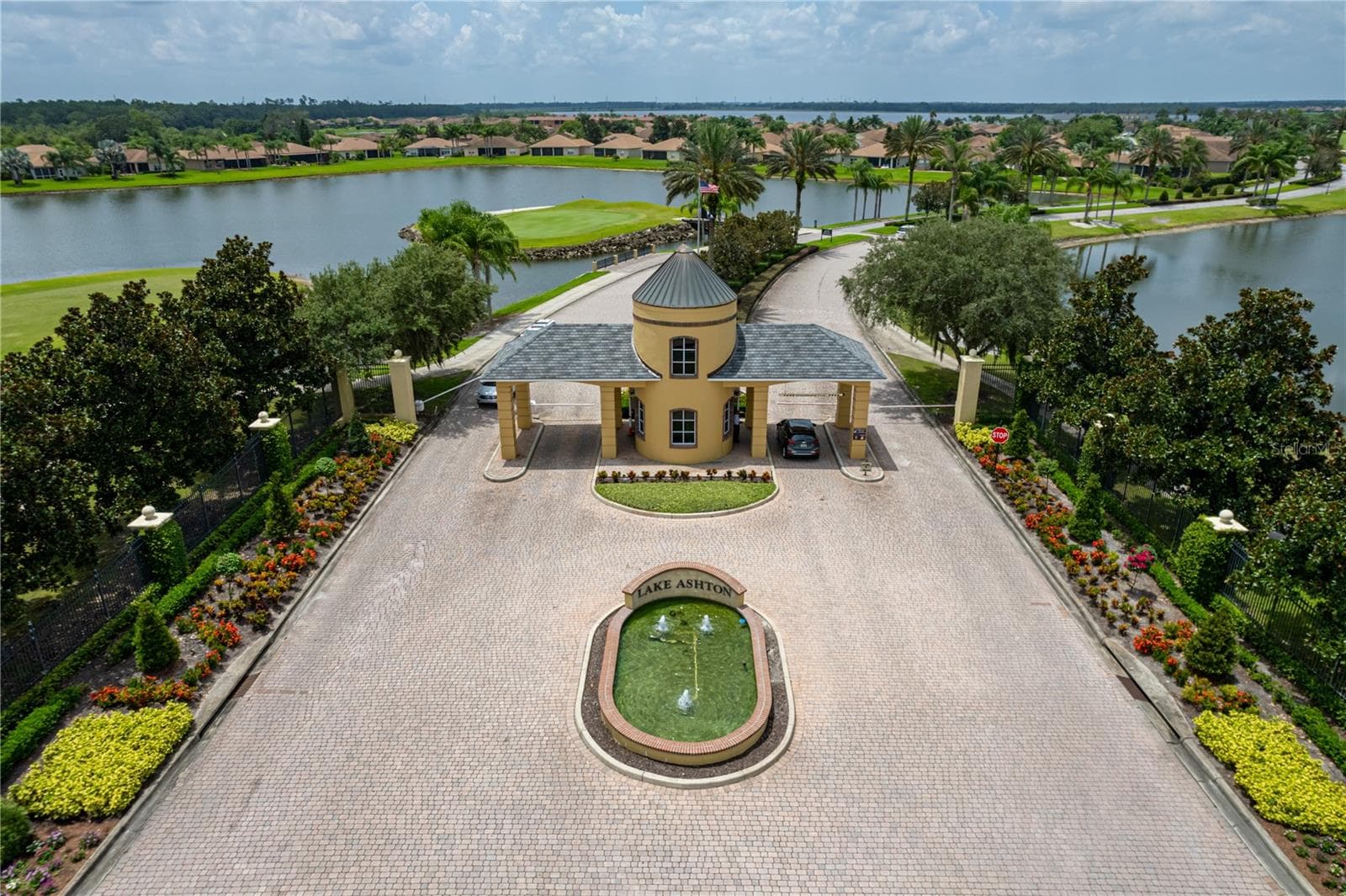Lake Ashton main gate - 3834 LITCHFIELD LOOP, LAKE WALES