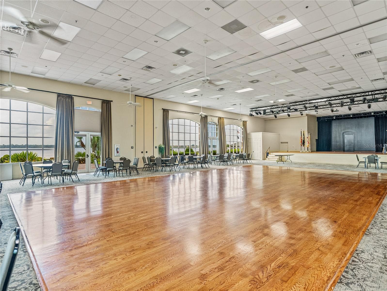 Clubhouse ballroom - 3834 LITCHFIELD LOOP, LAKE WALES