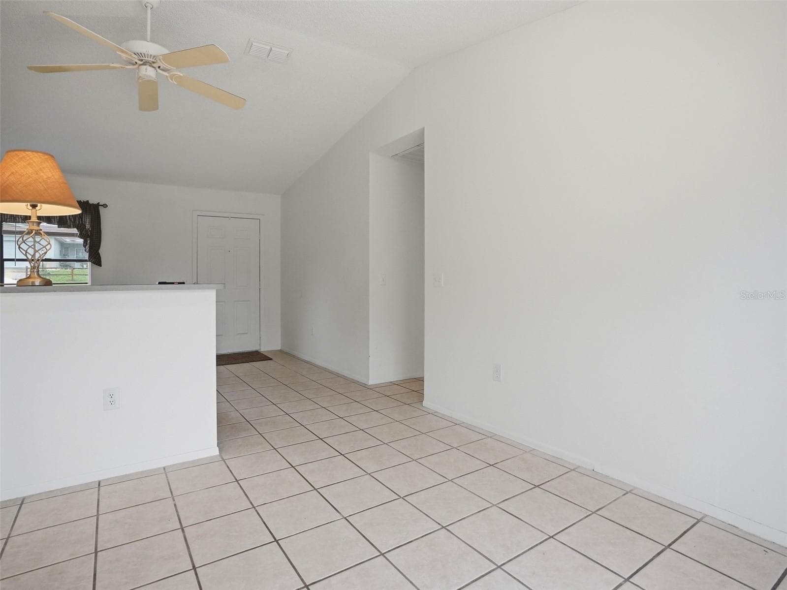 Single Family Residence at 301 KILLINGER AVE, SPRING HILL, photo 4 of 30