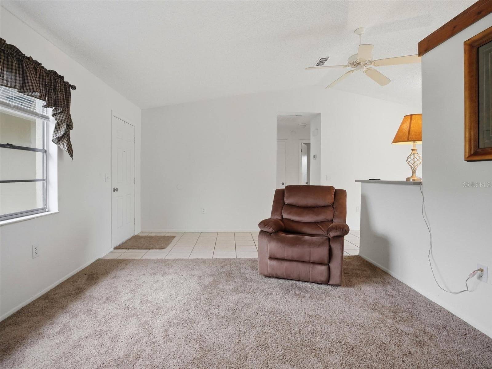 Single Family Residence at 301 KILLINGER AVE, SPRING HILL, photo 5 of 30
