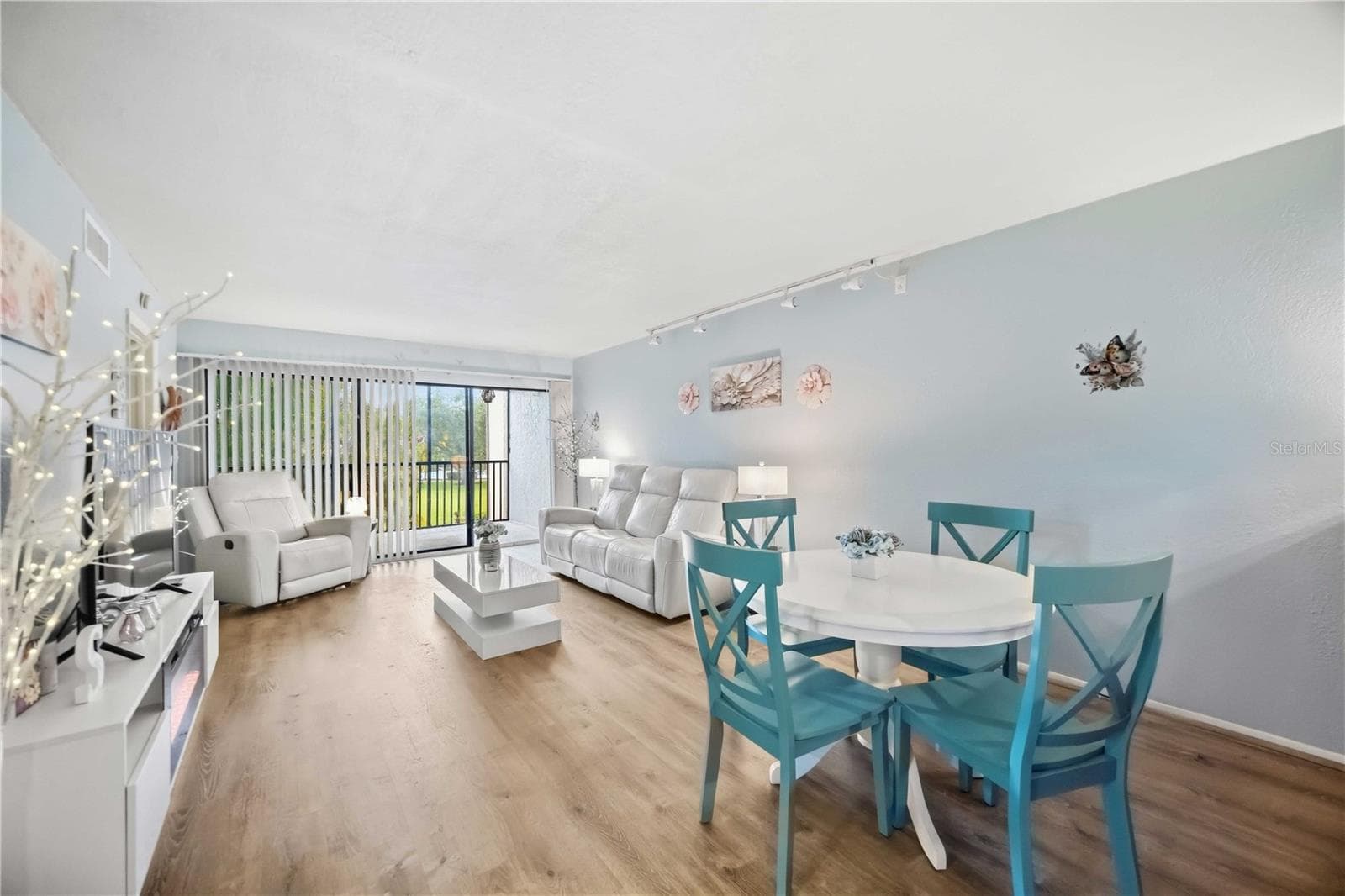 Condominium at 1999 KINGS HWY #16B, PORT CHARLOTTE, photo 4 of 21