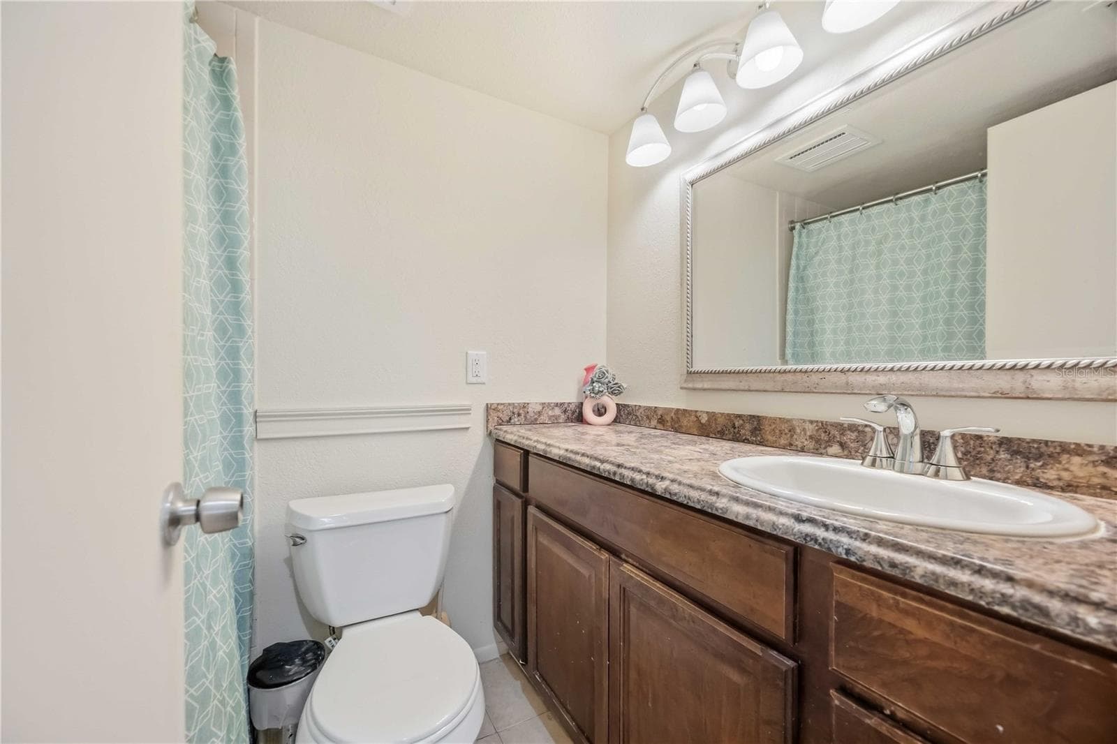 Condominium at 1999 KINGS HWY #16B, PORT CHARLOTTE, photo 15 of 21