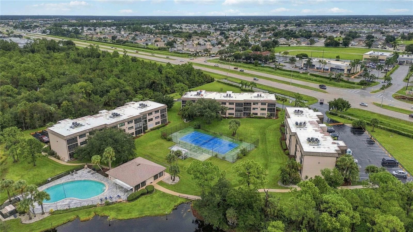 Condominium at 1999 KINGS HWY #16B, PORT CHARLOTTE, photo 20 of 21