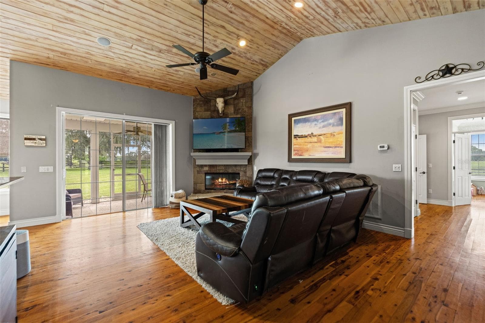 Single Family Residence at 18351 KUKA LN, SPRING HILL, photo 15 of 75