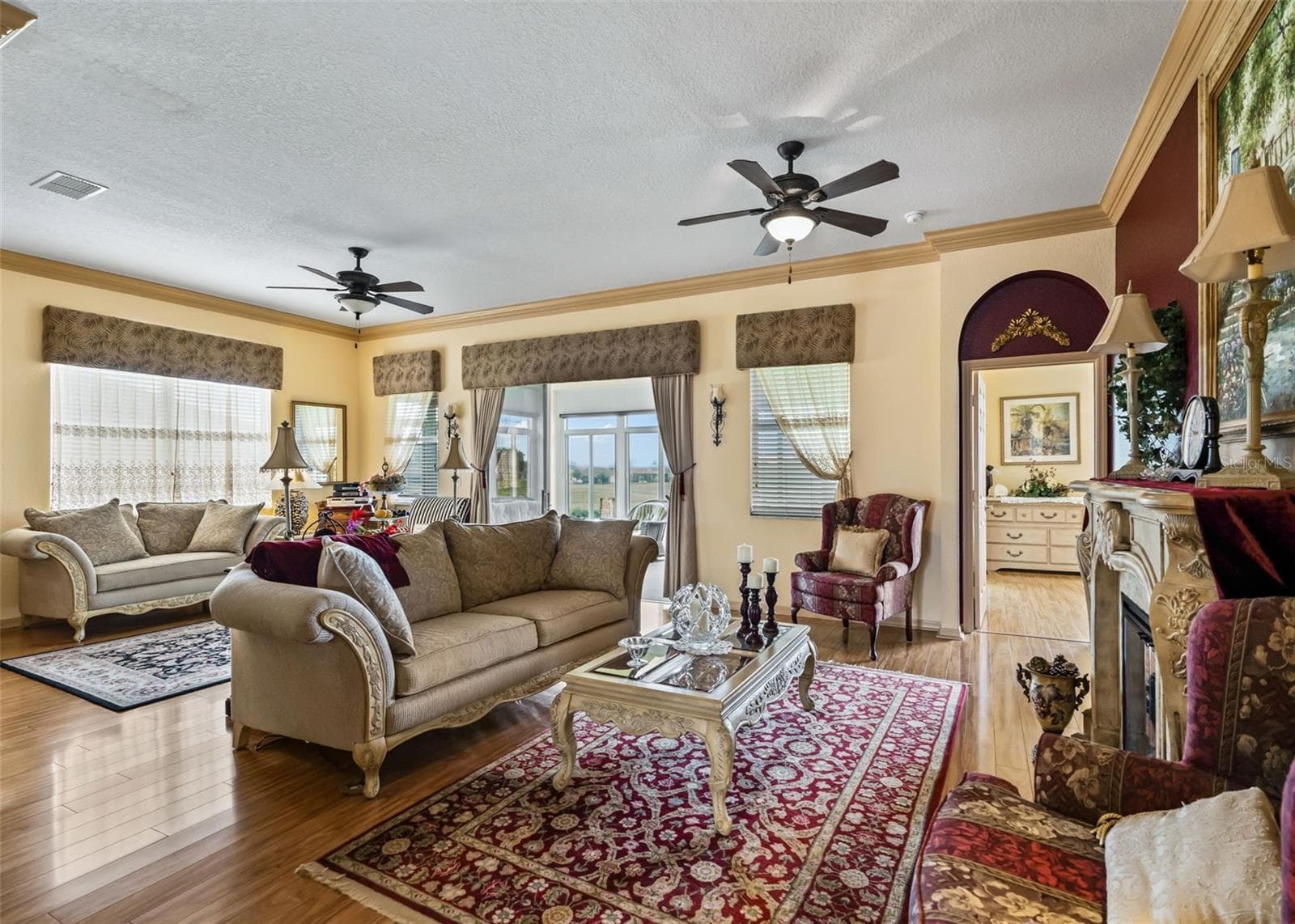 Living area w/Sliders to Florida Room - 17021 SE 115TH TERRACE RD, SUMMERFIELD