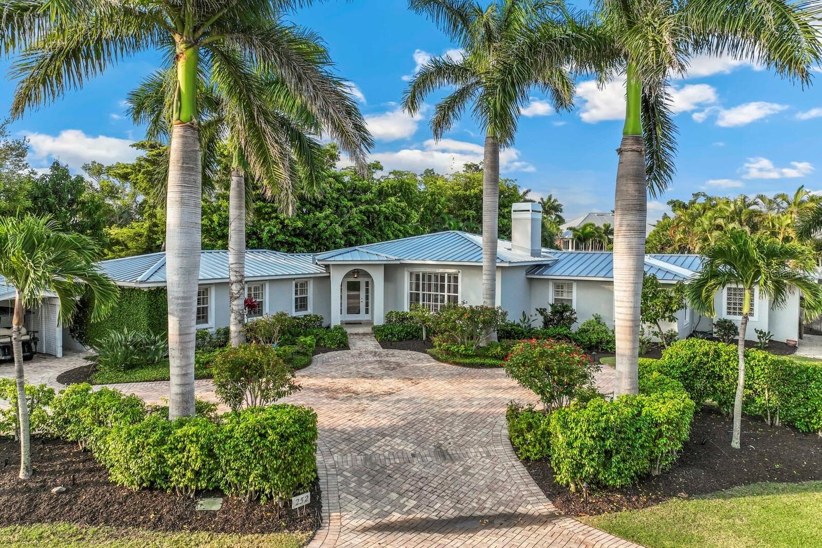 252 WATERWAYS AVE