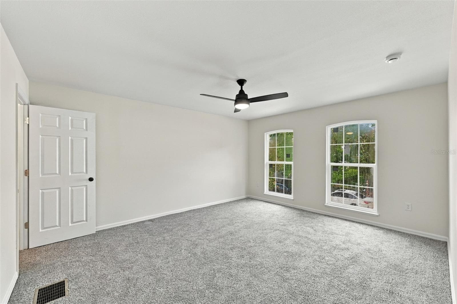 Townhouse at 9951 ASHBURN LAKE DR, TAMPA, photo 22 of 44