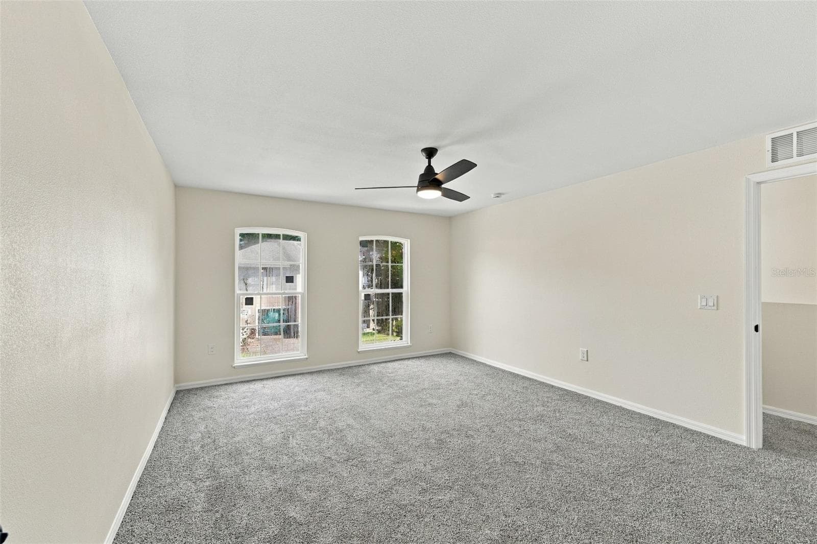 Townhouse at 9951 ASHBURN LAKE DR, TAMPA, photo 24 of 44