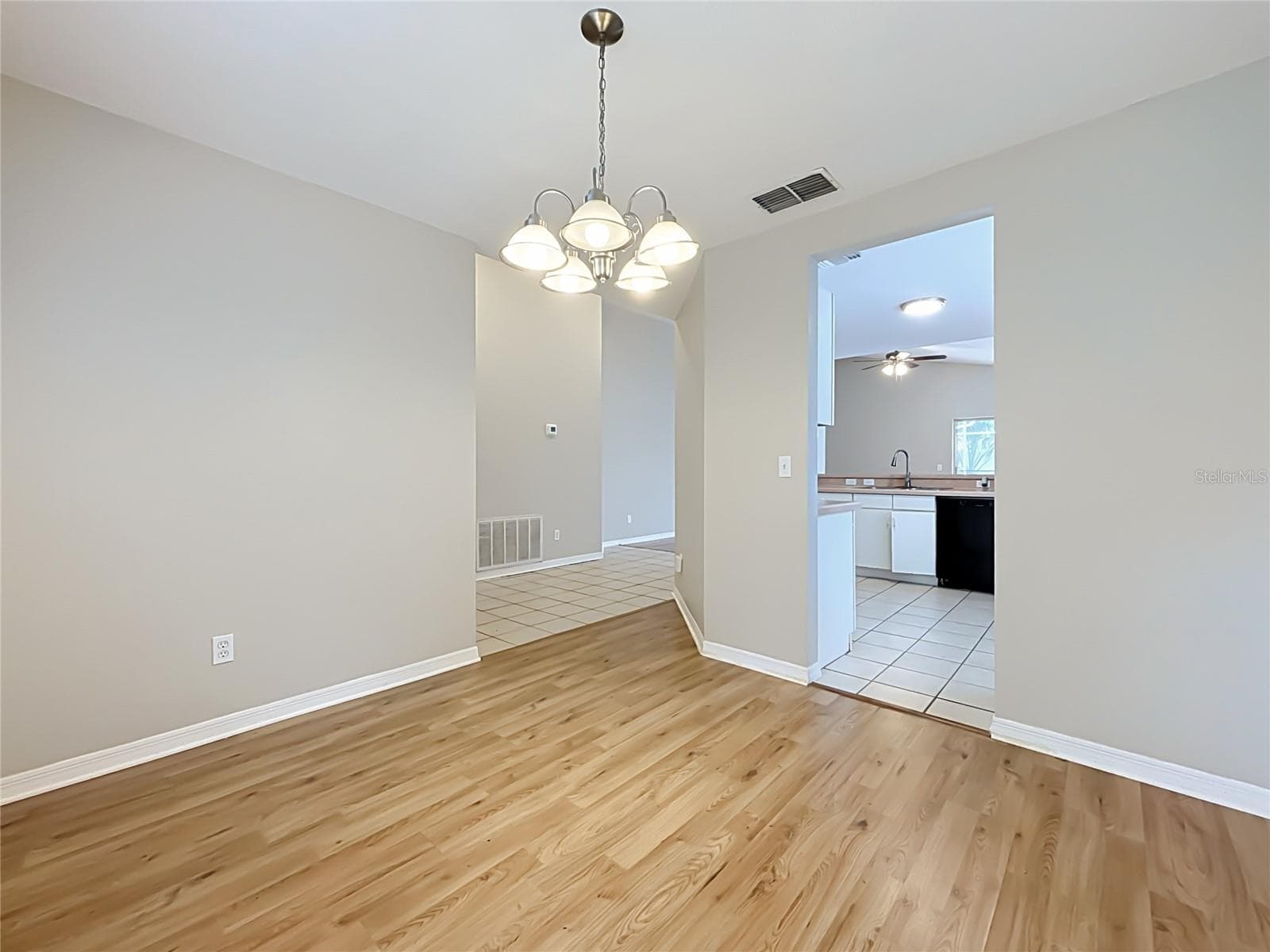 Single Family Residence at 7809 TURKEY OAK LN, KISSIMMEE, photo 8 of 48