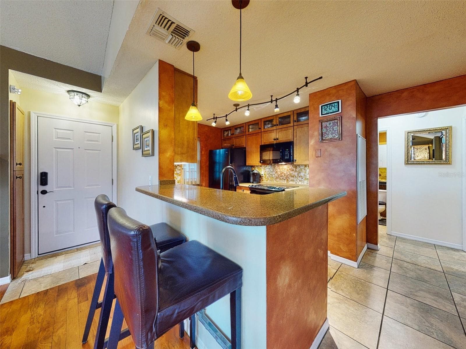 867 WINDOVER CT #550
