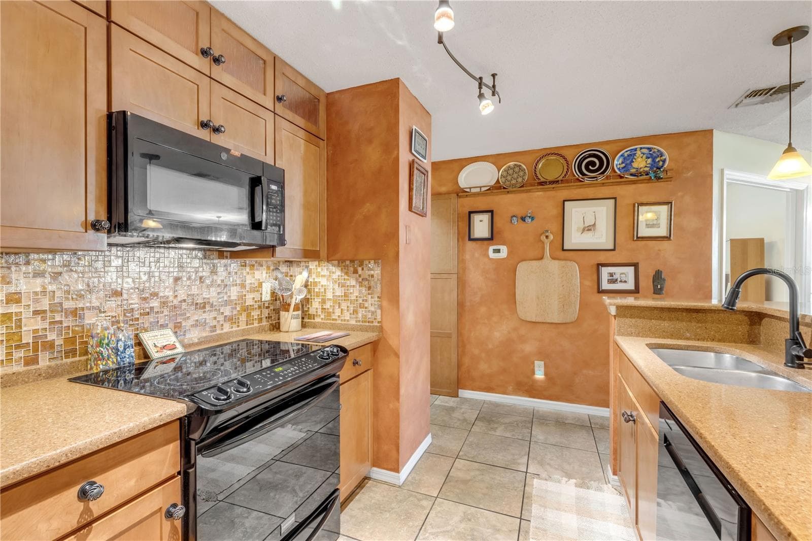 Condominium at 867 WINDOVER CT #550, NEW SMYRNA BEACH, photo 6 of 68