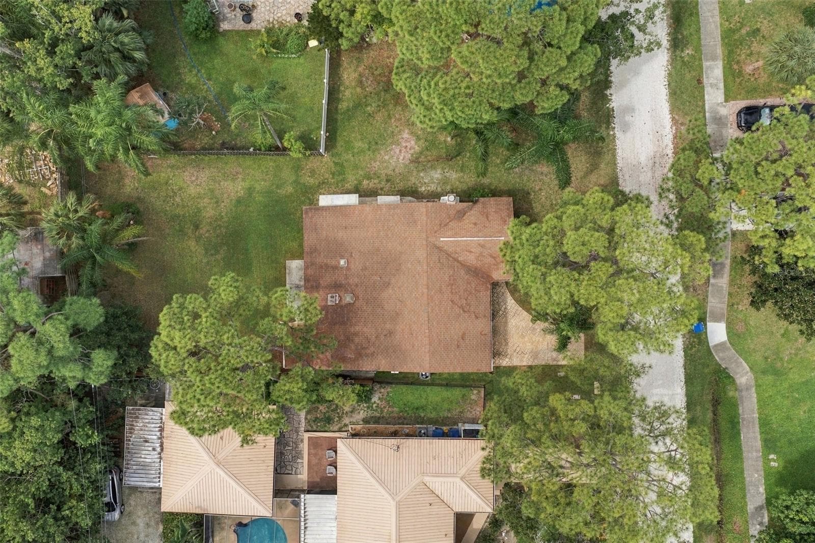 Single Family Residence at 511 TENNESSEE AVE, CRYSTAL BEACH, photo 9 of 17