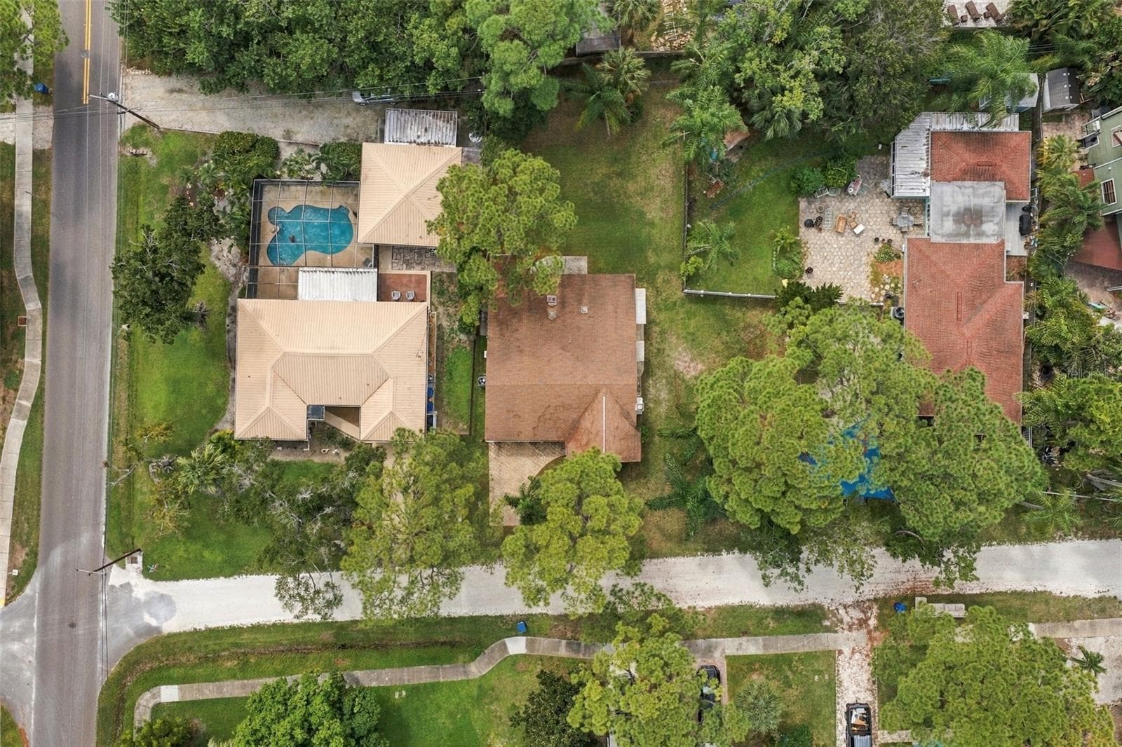 Single Family Residence at 511 TENNESSEE AVE, CRYSTAL BEACH, photo 10 of 17
