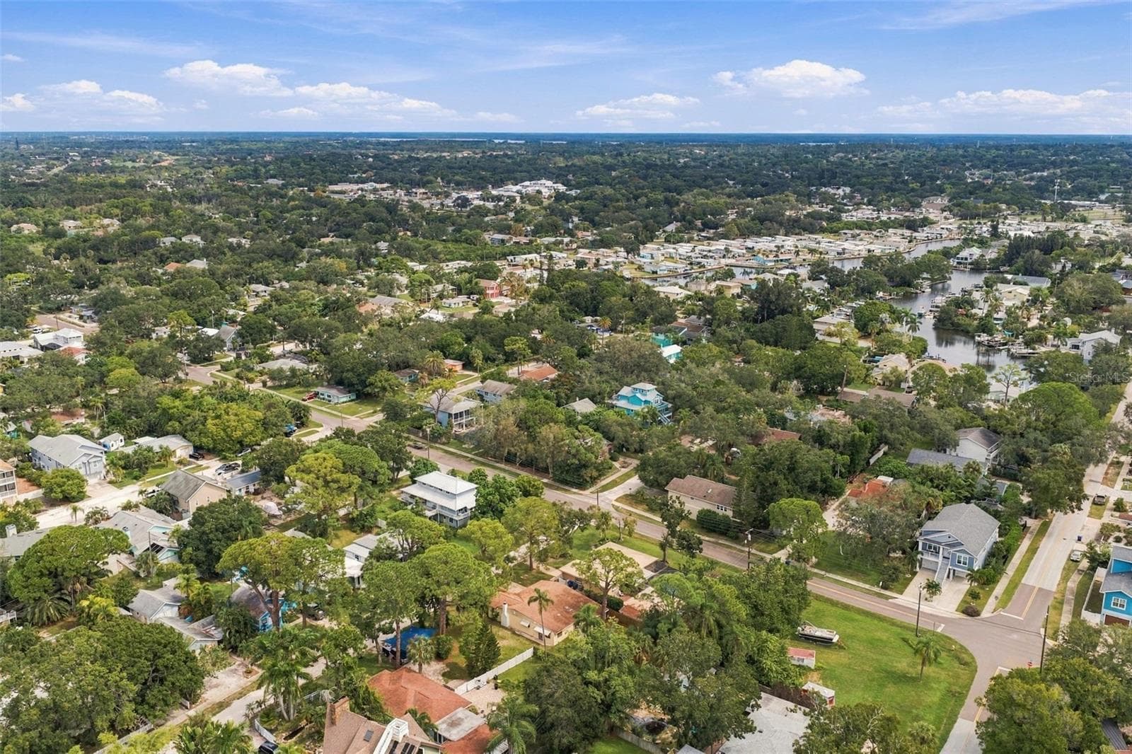 Single Family Residence at 511 TENNESSEE AVE, CRYSTAL BEACH, photo 15 of 17
