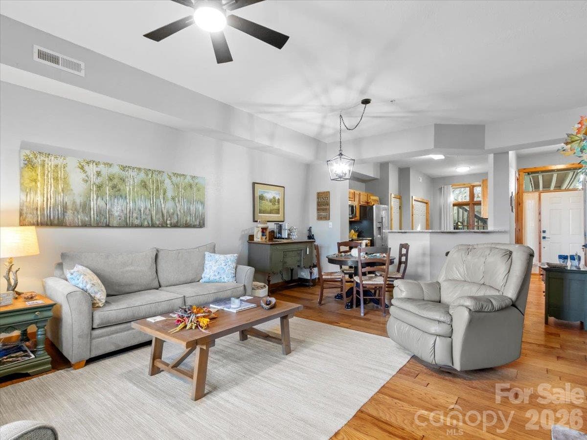 Condominium at 10 Stoney Falls Loop, Burnsville, photo 9 of 34