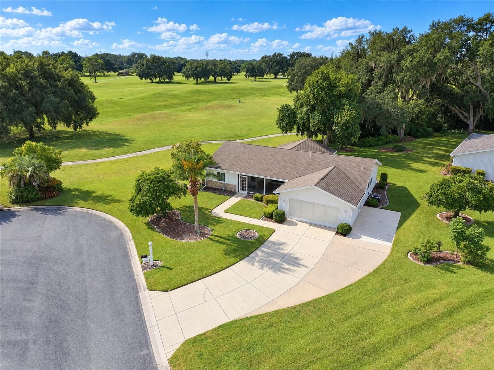 Single Family Residence at 10490 SE 179TH PL, SUMMERFIELD, photo 3 of 35