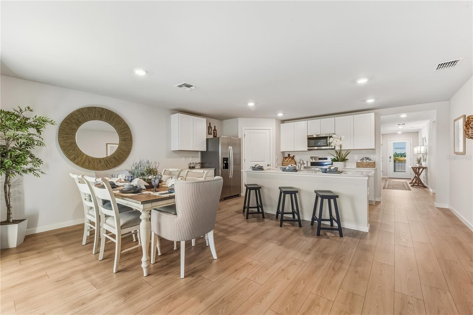 Model Home - 16929 STONEFORT LN, PORT CHARLOTTE