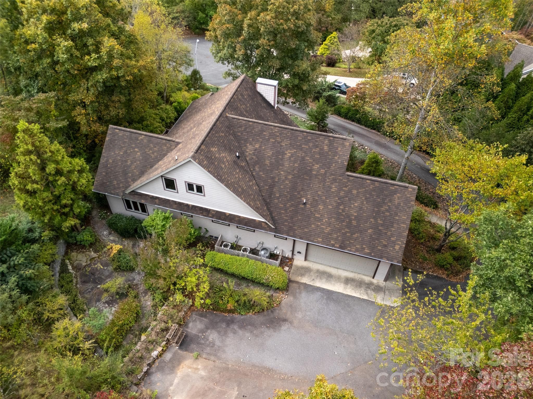 Single Family Residence at 142 Twin Courts Drive, Weaverville, photo 7 of 48