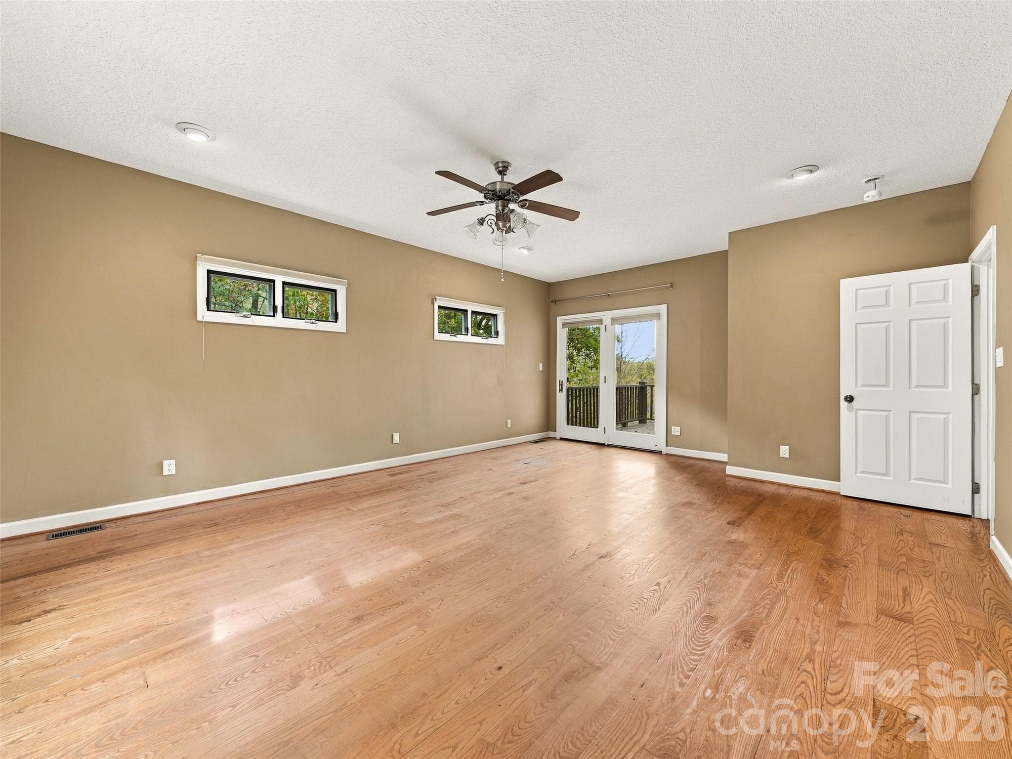 Single Family Residence at 142 Twin Courts Drive, Weaverville, photo 24 of 48
