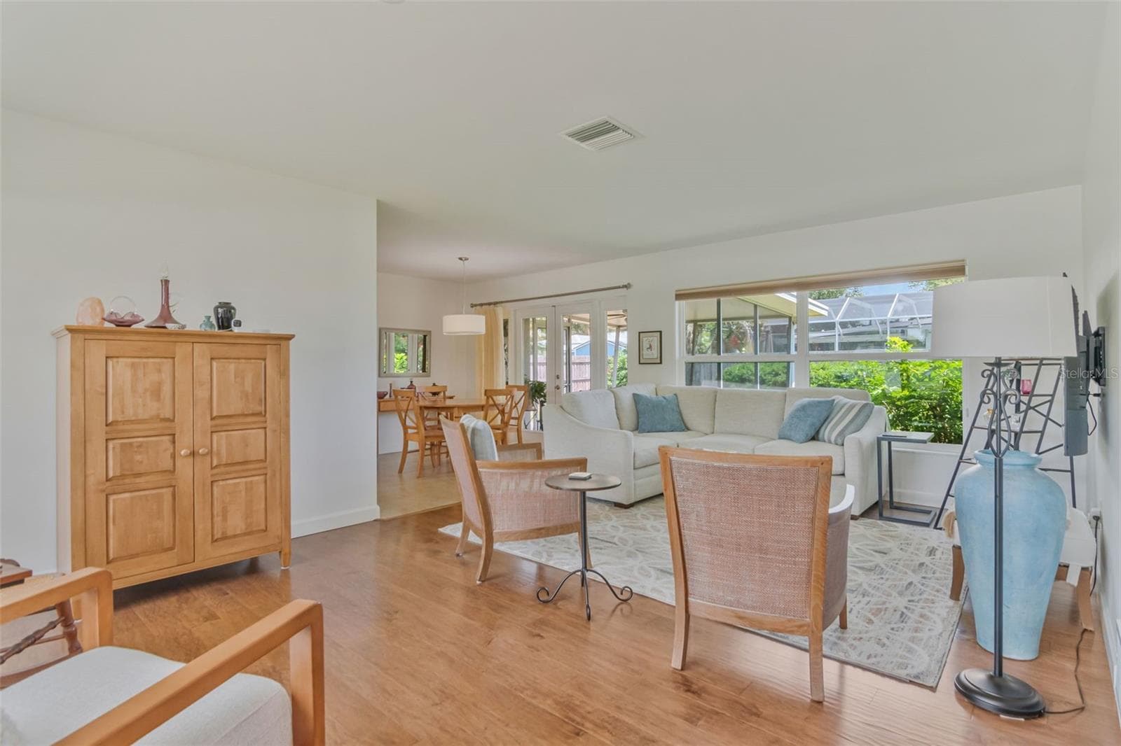Single Family Residence at 1851 LOMBARDY DR, CLEARWATER, photo 9 of 32