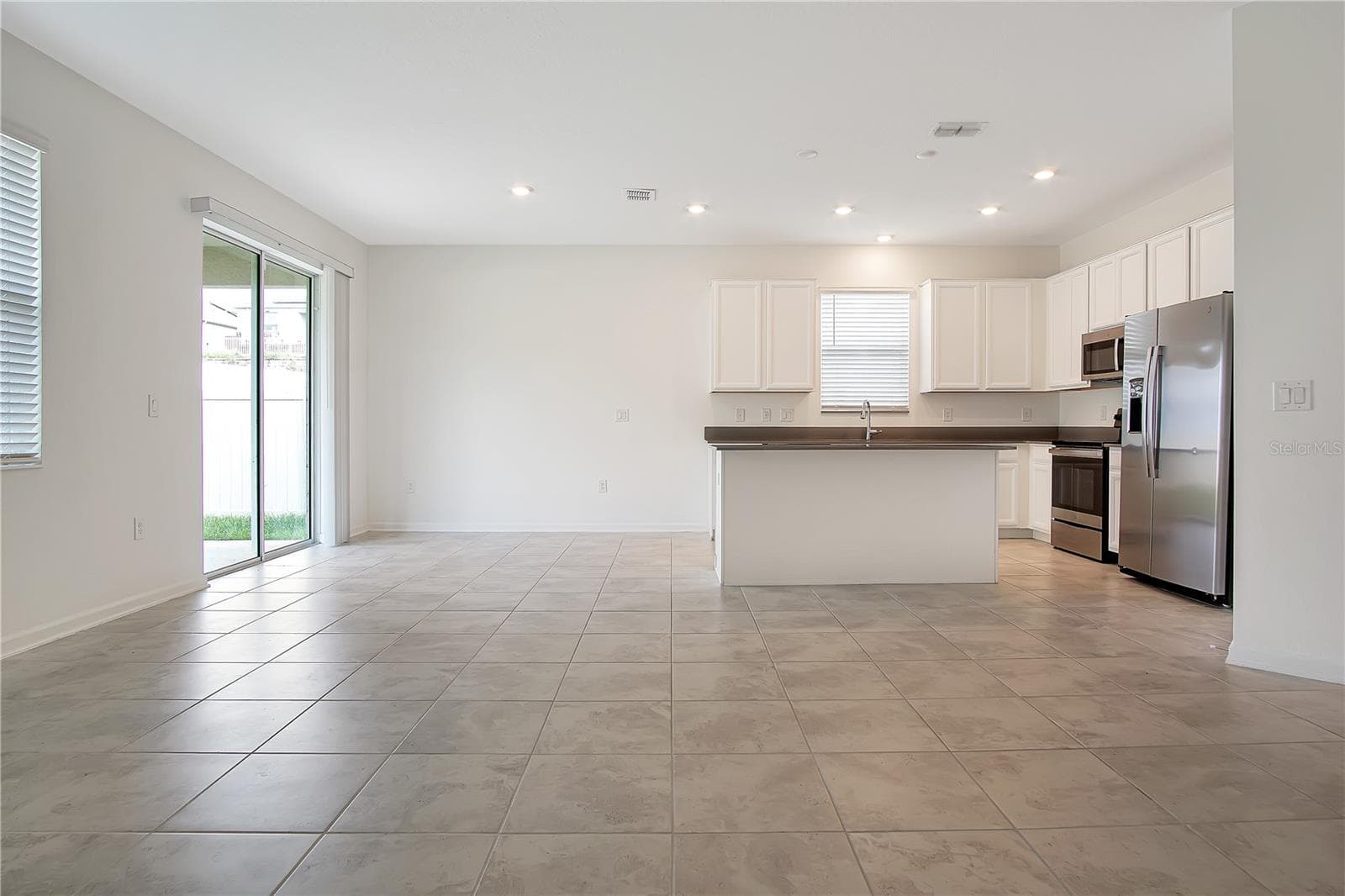 Single Family Residence at 786 CITRUS RESERVE BLVD, DAVENPORT, photo 7 of 33