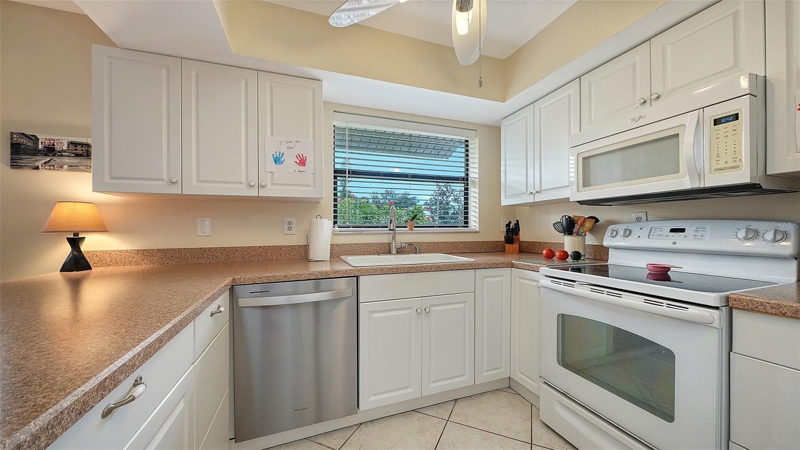 Single Family Residence at 6110 APPROACH LN, SARASOTA, photo 12 of 57