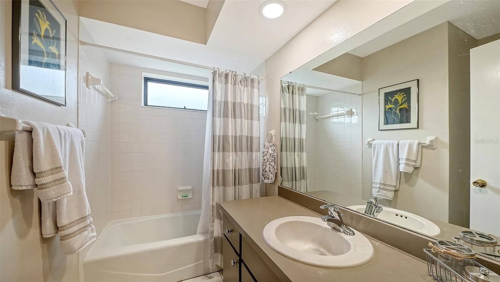 Single Family Residence at 6110 APPROACH LN, SARASOTA, photo 25 of 57