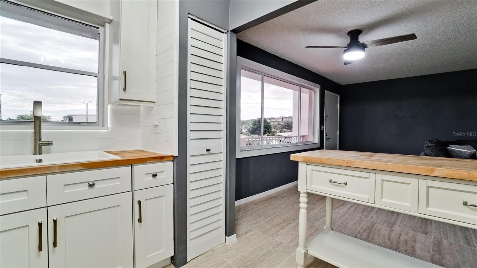 Condominium at 4210 IRONWOOD CIR #204J, BRADENTON, photo 10 of 40