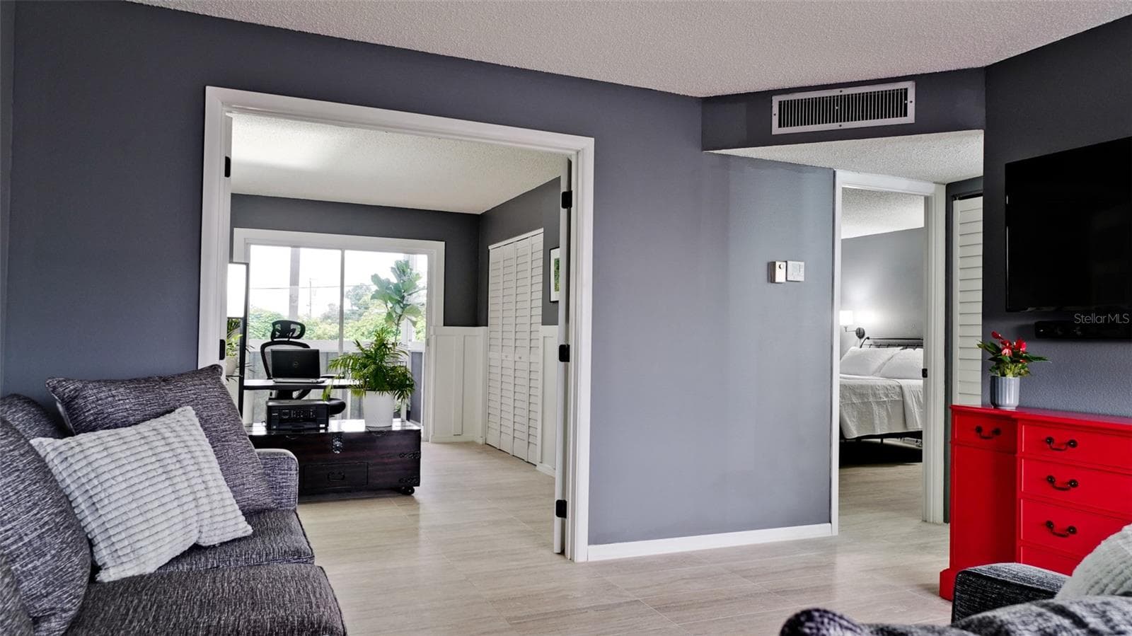 Condominium at 4210 IRONWOOD CIR #204J, BRADENTON, photo 13 of 40
