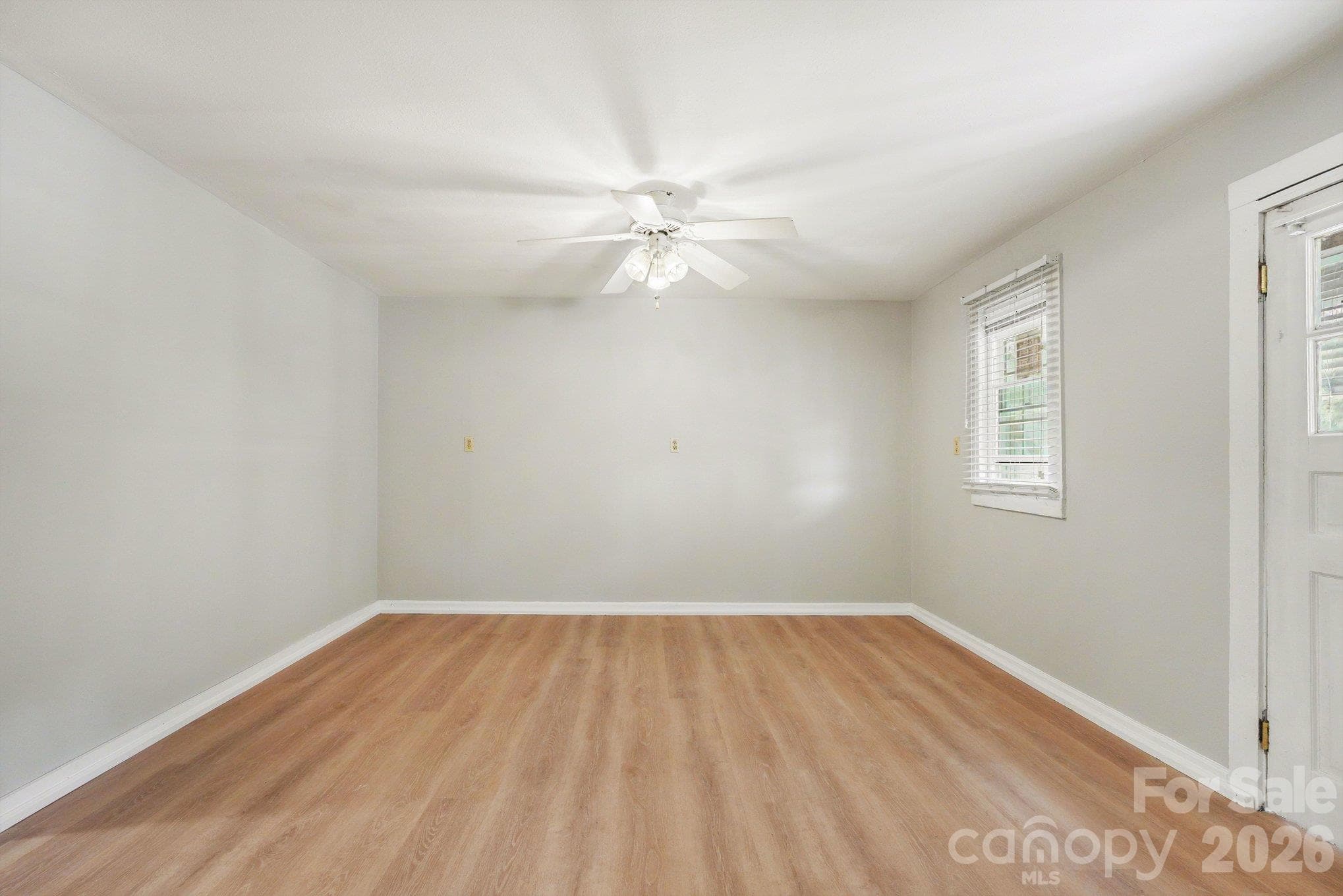 Single Family Residence at 144 Ginger Lane, Mooresville, photo 15 of 26