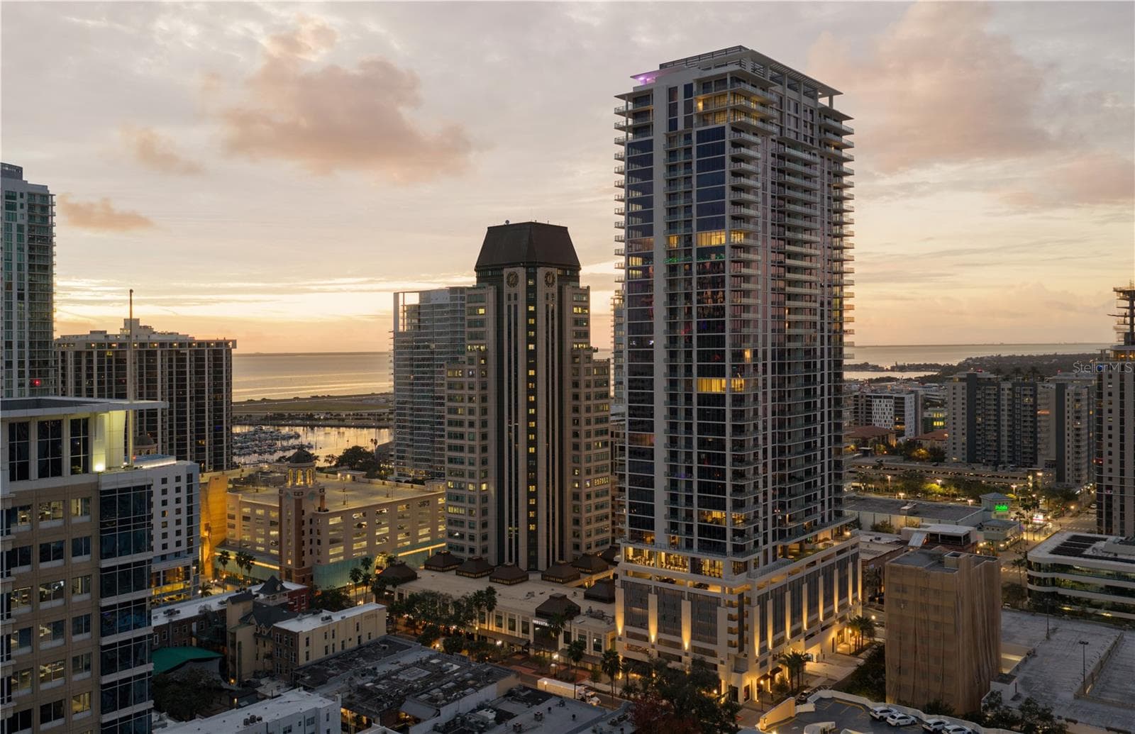 Condominium at 275 1ST AVE S #3804, ST PETERSBURG, photo 22 of 24