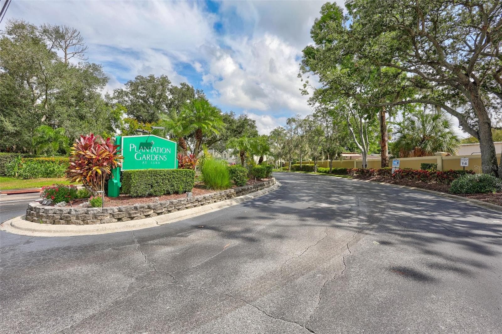 Condominium at 5520 FAIR OAKS ST, BRADENTON, photo 3 of 52