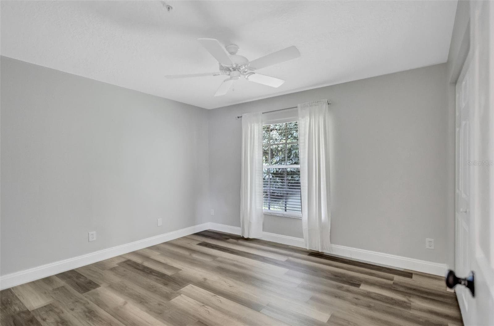 Condominium at 5520 FAIR OAKS ST, BRADENTON, photo 18 of 52