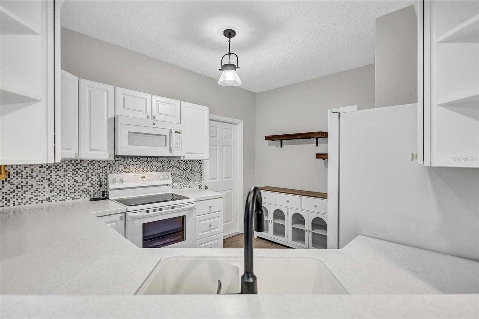 Condominium at 5520 FAIR OAKS ST, BRADENTON, photo 23 of 52
