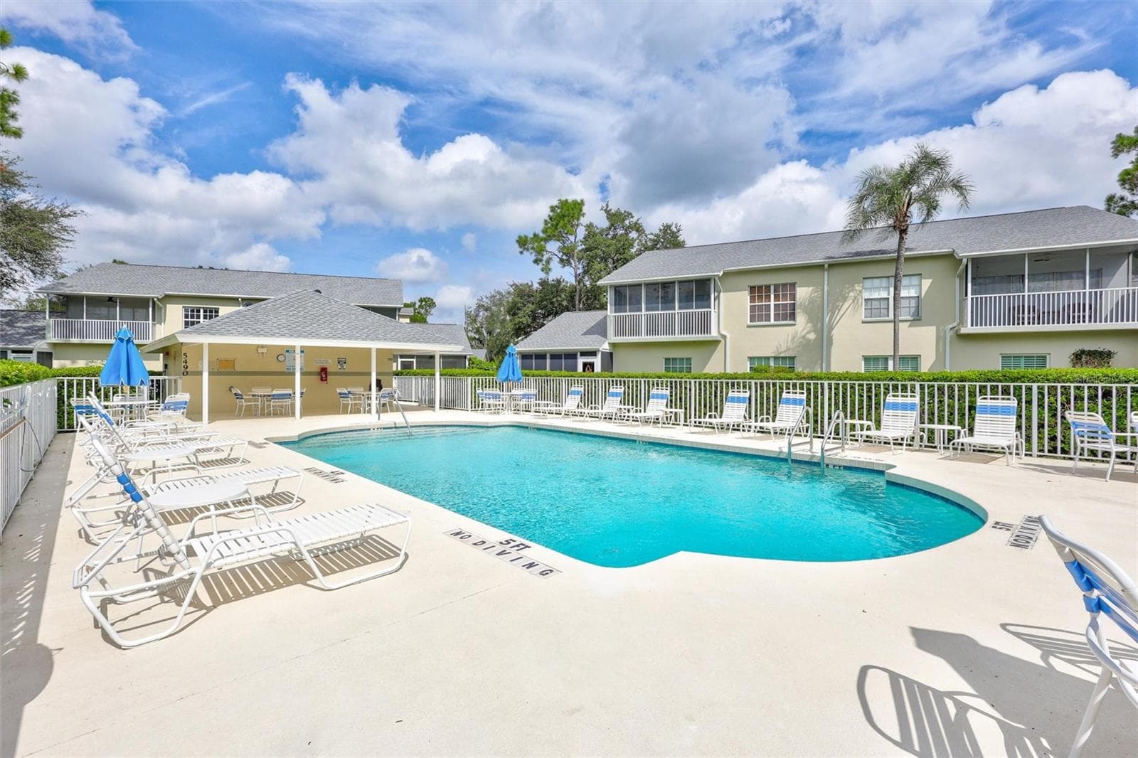 Condominium at 5520 FAIR OAKS ST, BRADENTON, photo 38 of 52