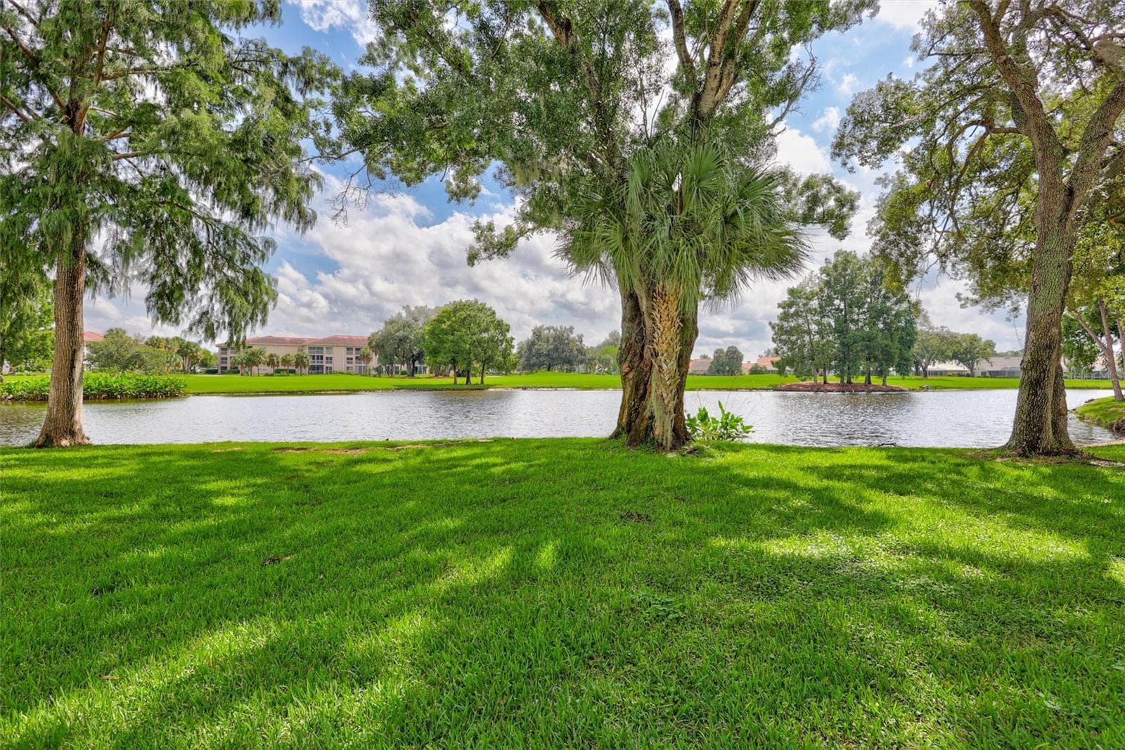 Condominium at 5520 FAIR OAKS ST, BRADENTON, photo 40 of 52