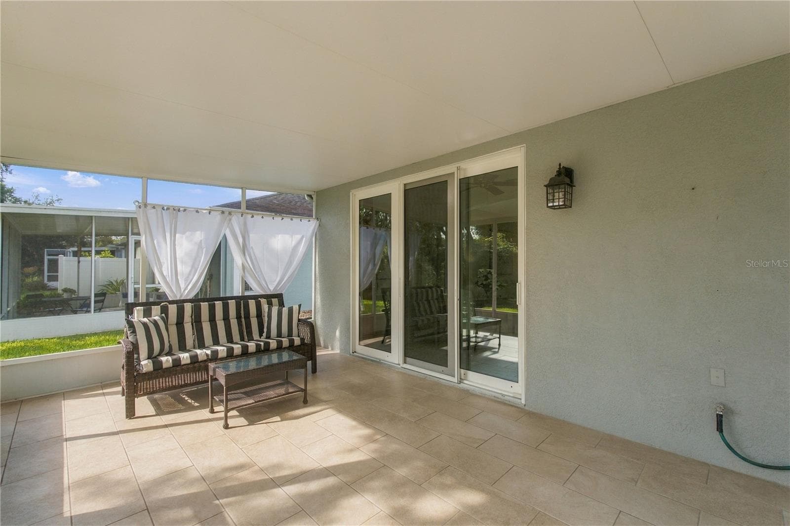 Villa at 10719 ASHFORD OAKS DR, TAMPA, photo 40 of 56