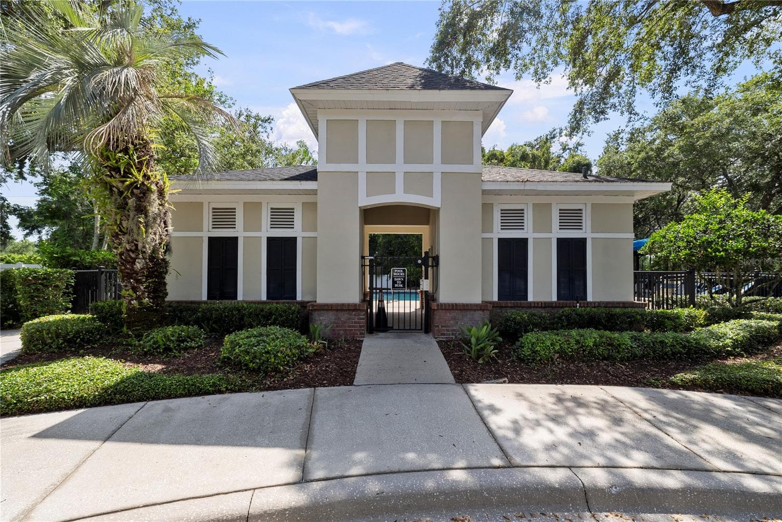 Villa at 10719 ASHFORD OAKS DR, TAMPA, photo 46 of 56